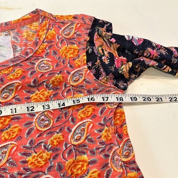 Cino gorgeous Paisley mixed media top nwot size small - Picture 4 of 9